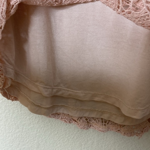 Sundance pink lace tank top women’s small EUC - Picture 5 of 6